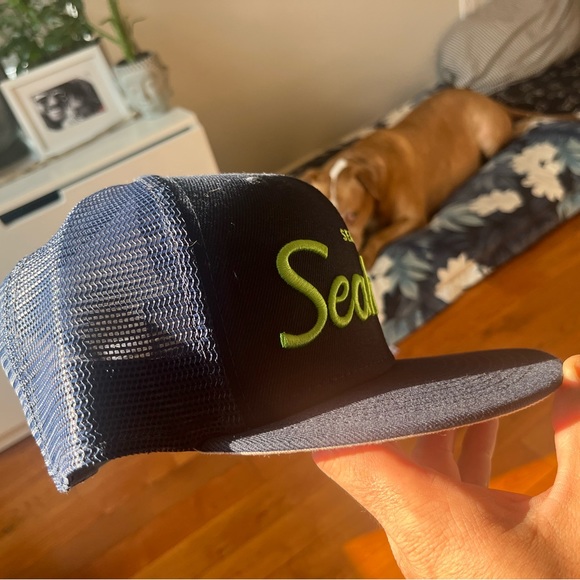 BRAND NEW SEAHAWKS NEWERA SNAPBACK - Picture 3 of 6